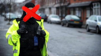 Politieleiding wil wéér islamitische hoofddoekjes bij het uniform
