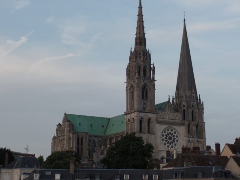 Kathedraal van Chartres: een kleinkind van God dat u zult doen opbeuren en inspireren